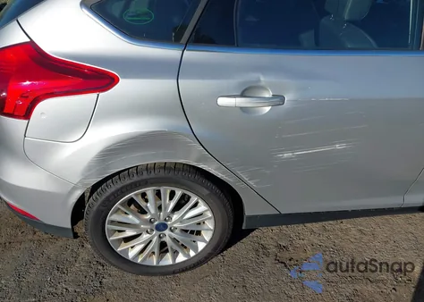 2017 Ford Focus Titanium from USA, damaged, VIN 1FADP3N23HL269960